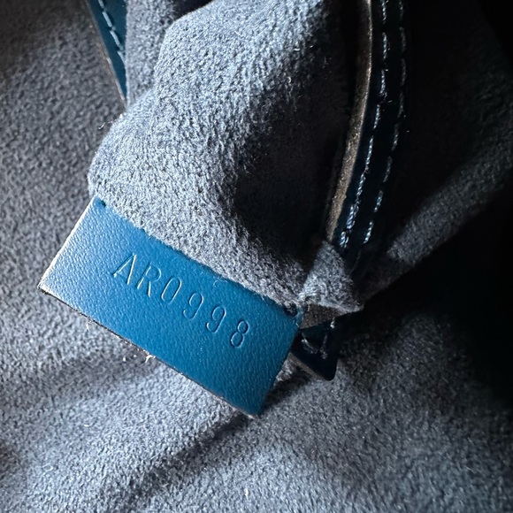 Louis Vuitton Blue Epi Leather Alma PM - Picture 16 of 16